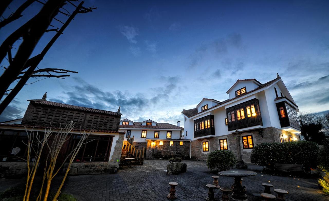 Hotel Mar De Queo Carballo Exterior foto